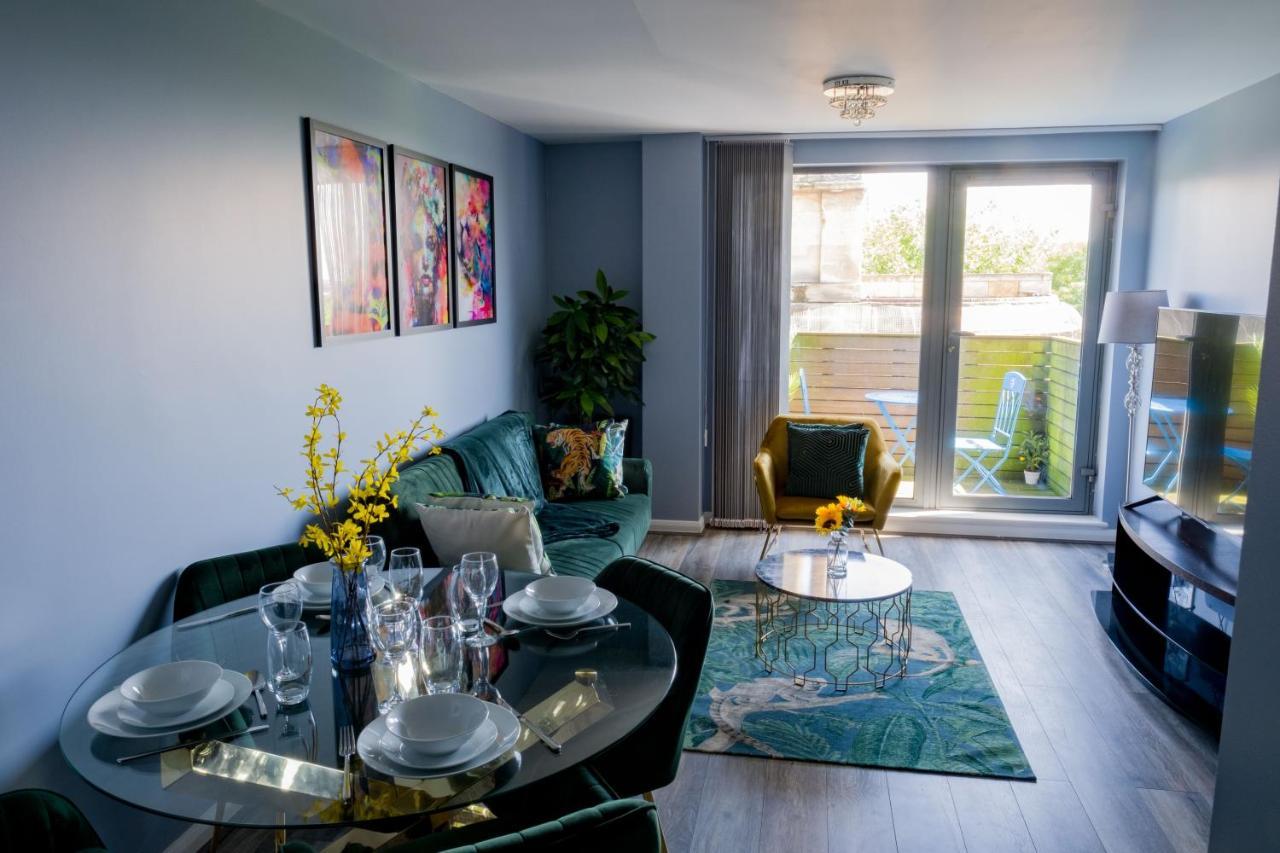 Pahuna Ghar Birmigham City 2 Bedroom Apartment- Short To Mid Term Let-Free Secure Parking 伯明翰 外观 照片